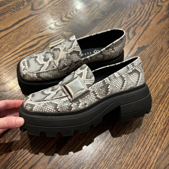 Katy Perry Geli Combat Loafer snakeskin chunky lug sole urban chic 8.5 - Picture 4 of 5